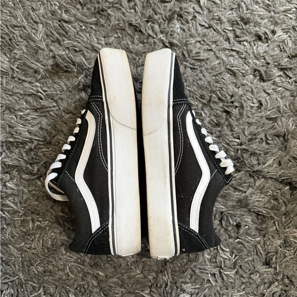 Women’s Vans Old Skool Platform Shoes - Picture 3 of 5